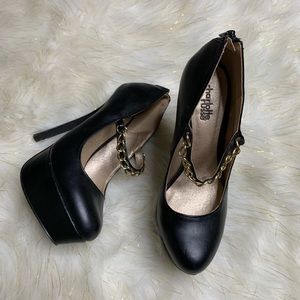 Black Gold Chain Mary Jane Pumps